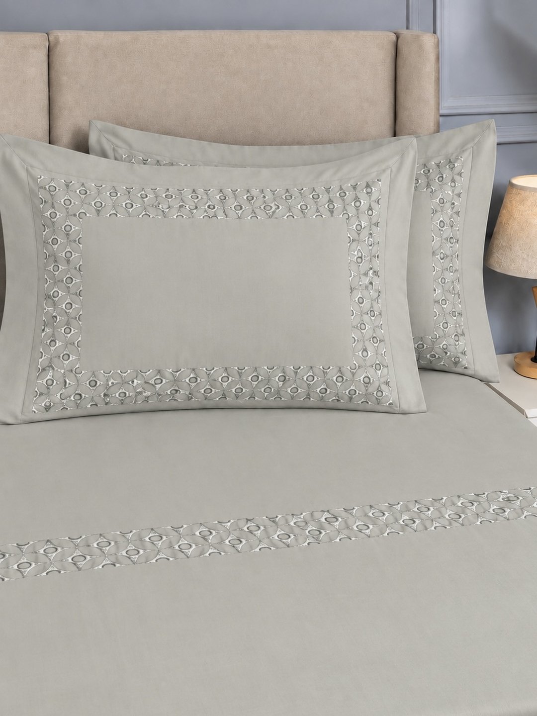 IMG_4181 100% Cotton Bedsheet With 2 Pillow Cover - Image 1